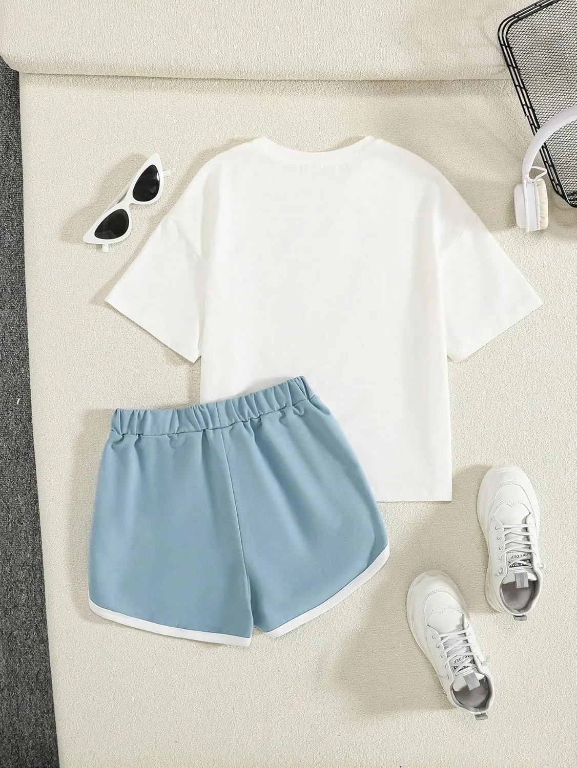 Floerns Girl's 2 Piece Outfits Graphic Print Drop Shoulder Tee & Contrast Binding Track Shorts Clothing Set