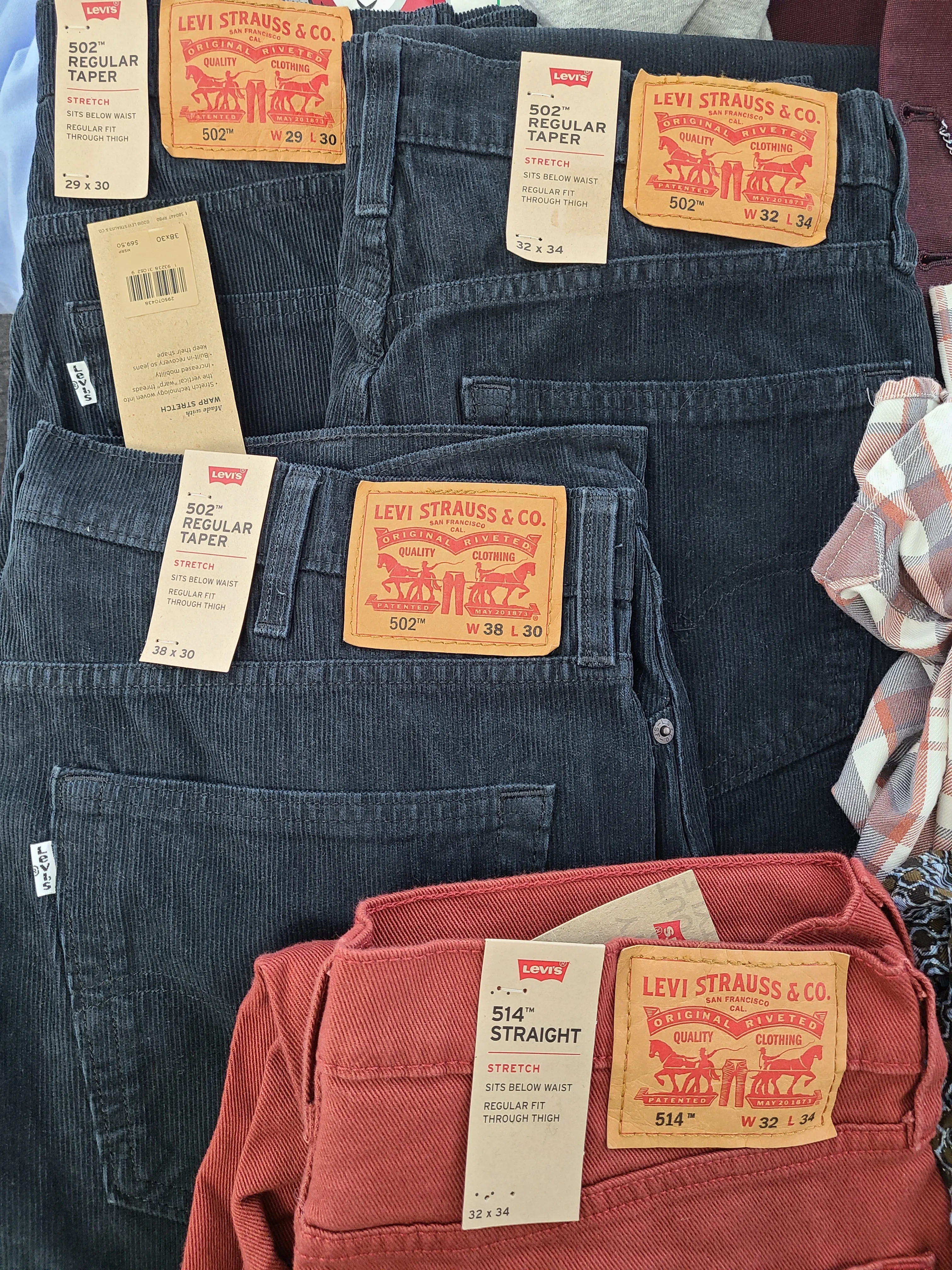 Men's Clothing Wholesale Lot Michael Kors, Levi's, Dylan Gray, Weatherproof Vintage, Tasso Elba, American Apparel, INC, Alfani and more, 25 Units, Shelf Pulls, MSRP $2,034.50