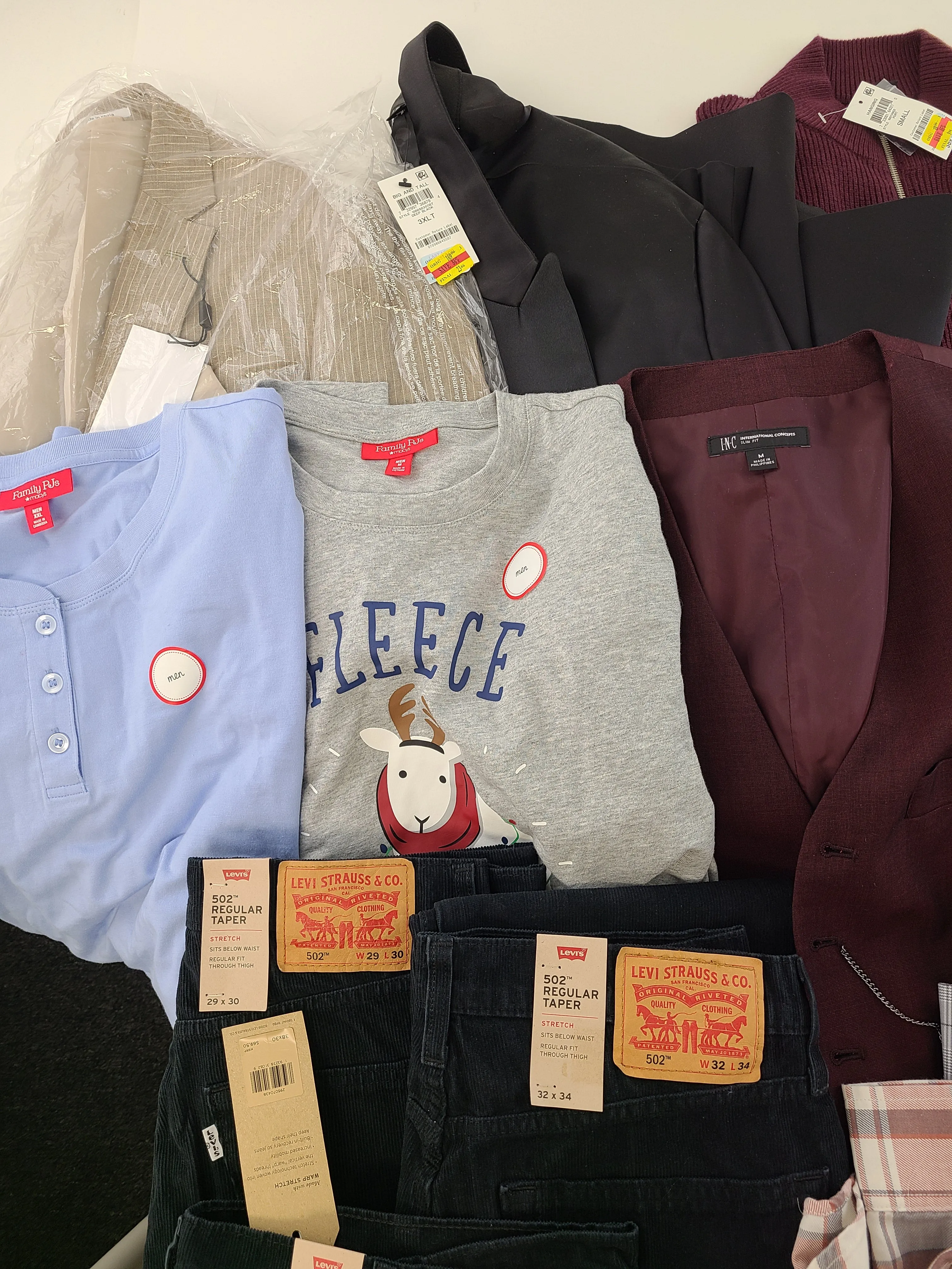 Men's Clothing Wholesale Lot Michael Kors, Levi's, Dylan Gray, Weatherproof Vintage, Tasso Elba, American Apparel, INC, Alfani and more, 25 Units, Shelf Pulls, MSRP $2,034.50
