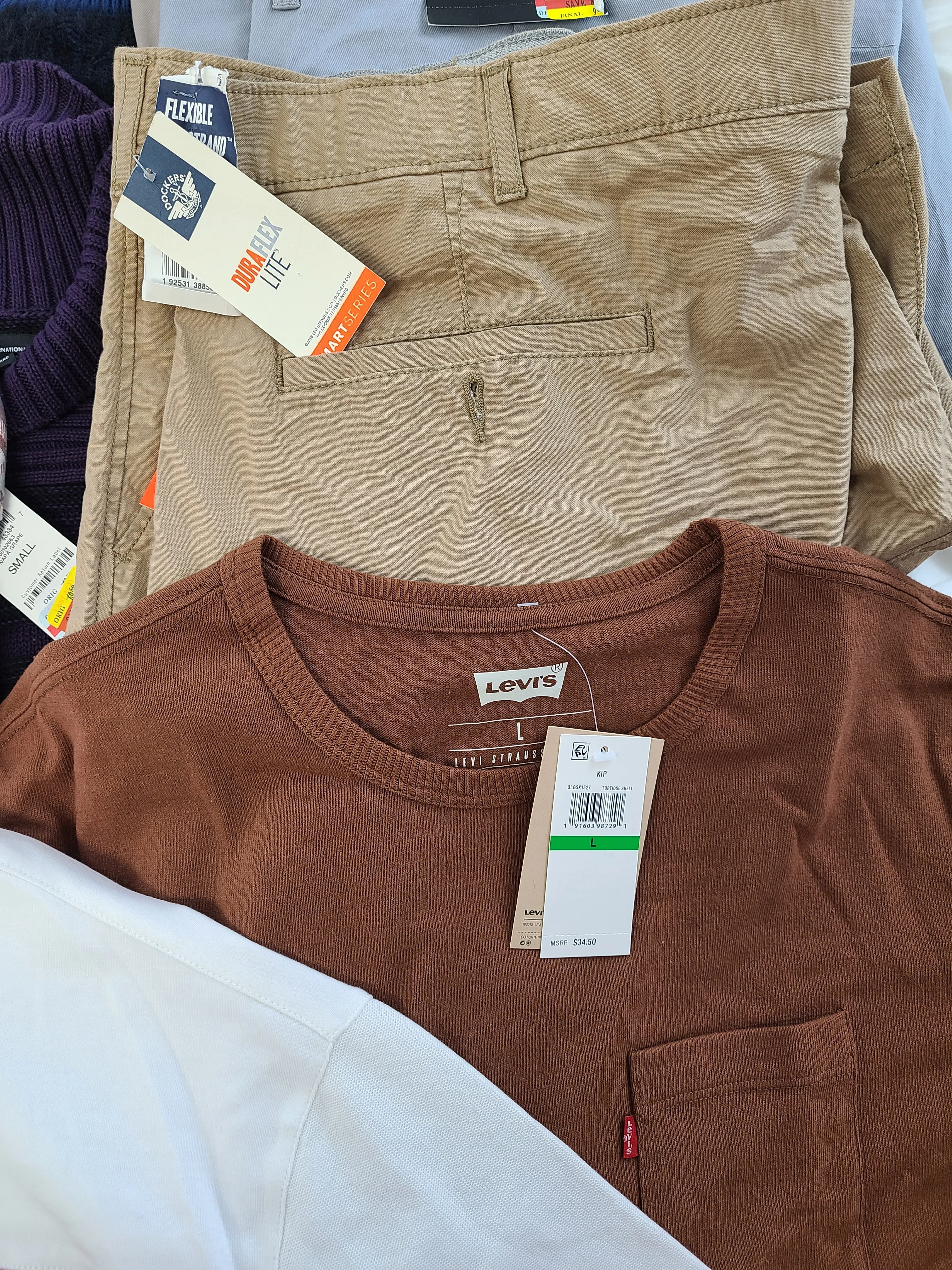 Men's Clothing Wholesale LotLevi's, Adidas, DKNY, Weatherproof Vintage, Dockers, American Apparel, Alfani, INC and more, 25 Units, Shelf Pulls, MSRP $1,632.49