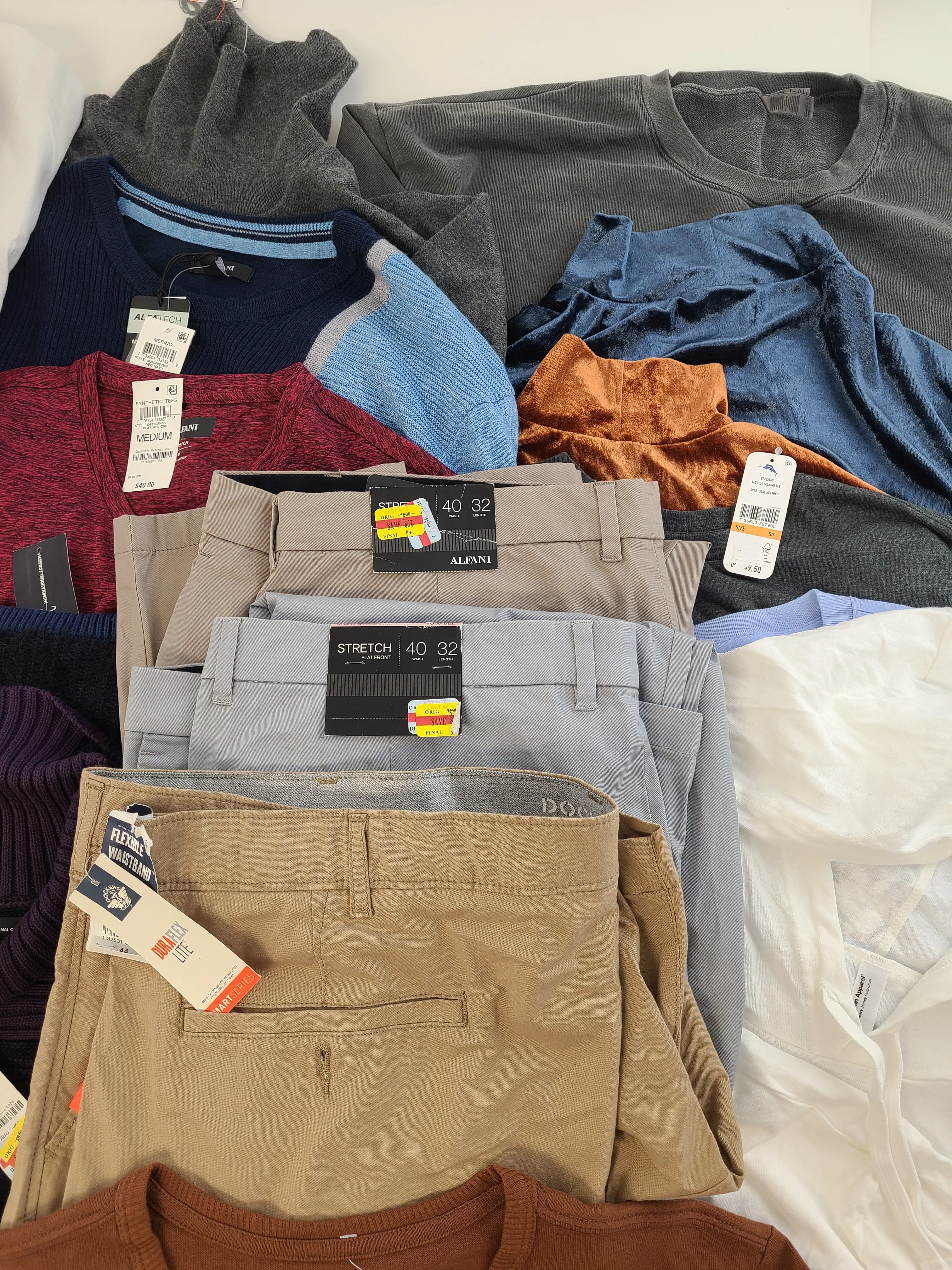 Men's Clothing Wholesale LotLevi's, Adidas, DKNY, Weatherproof Vintage, Dockers, American Apparel, Alfani, INC and more, 25 Units, Shelf Pulls, MSRP $1,632.49