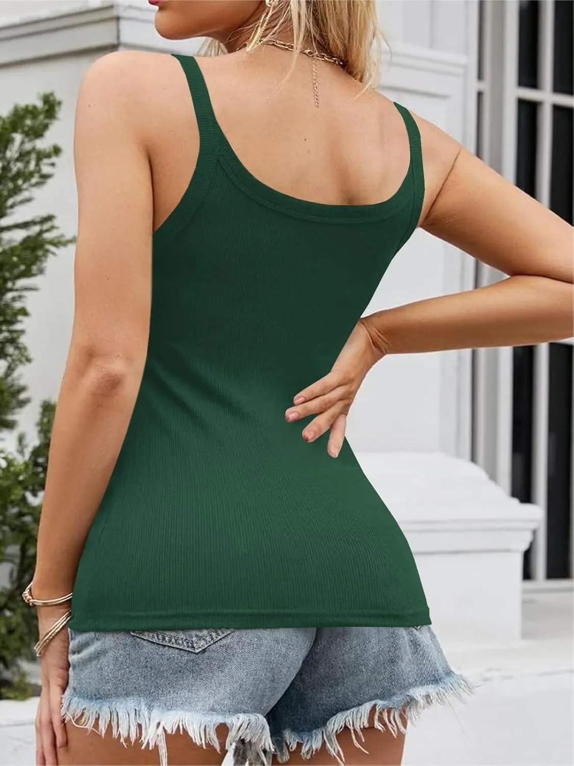 Pepochic Women's Scoop Neck Ribbed Tank Tops Workout Sleeveless Summer Casual Fitted Cami Shirt