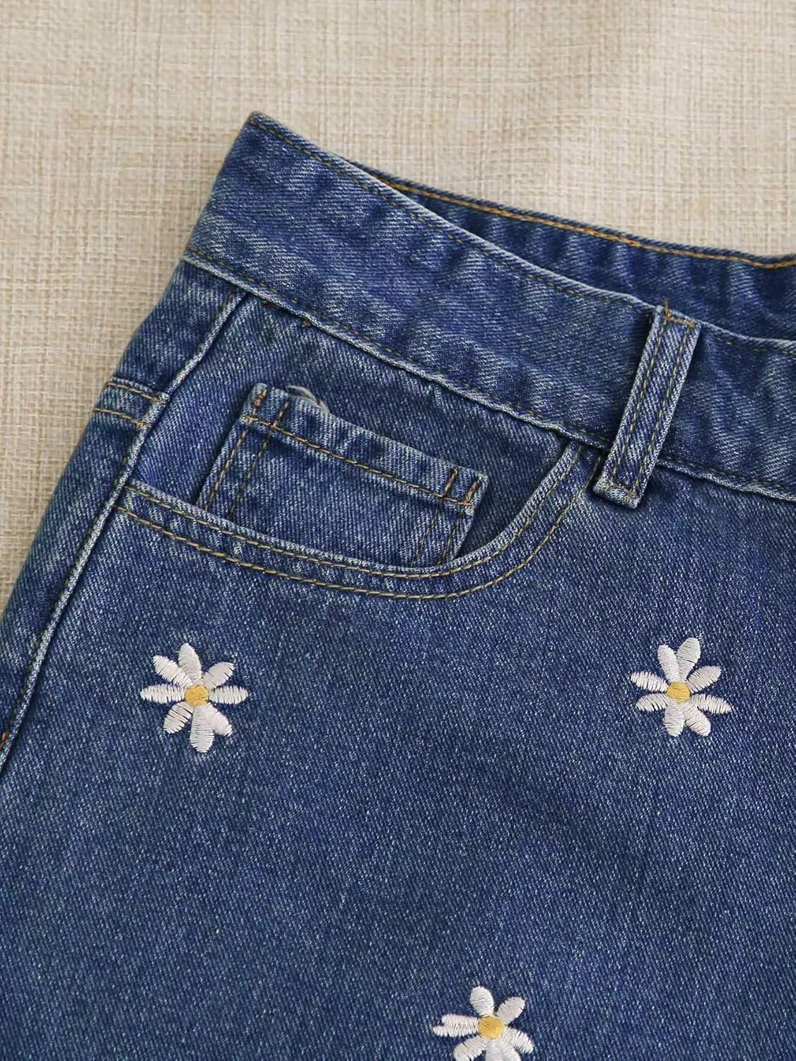 SweatyRocks Women's Casual High Waist Daisy Floral Embroidery Folded Hem Denim Jean Shorts