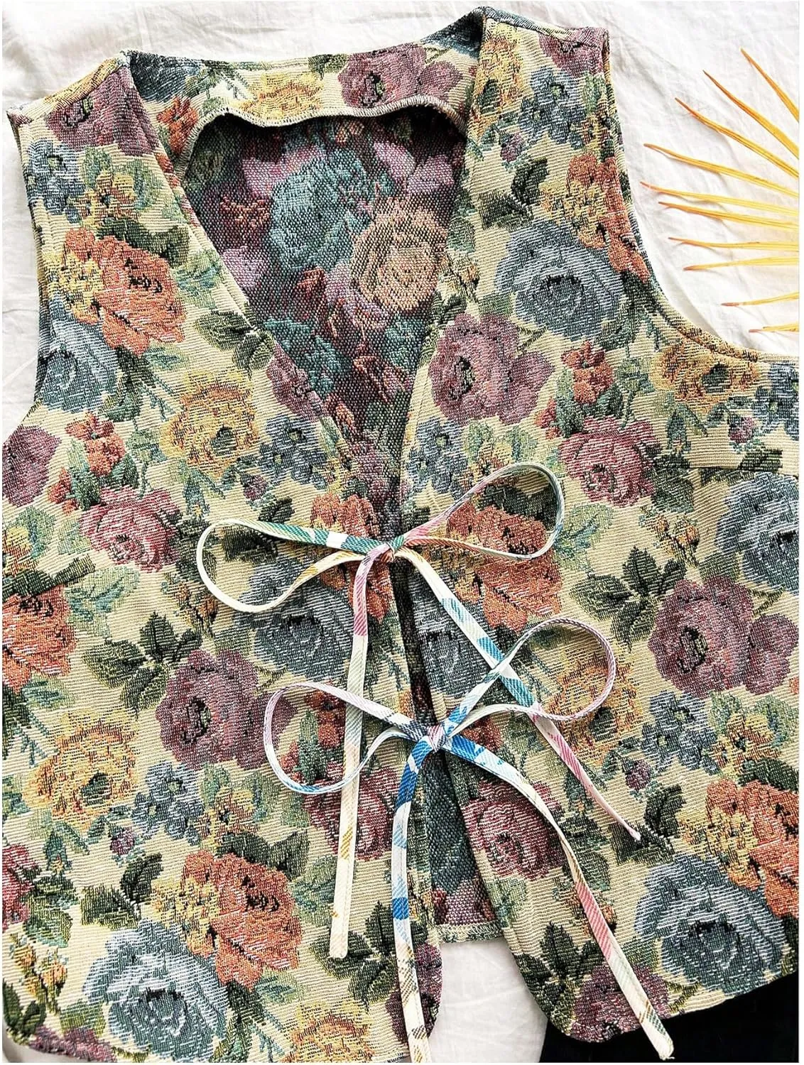 Verdusa Women's Vintage Floral Print Bow Tie Cowgirl Vest V Neck Sleeveless Jacket Outerwear